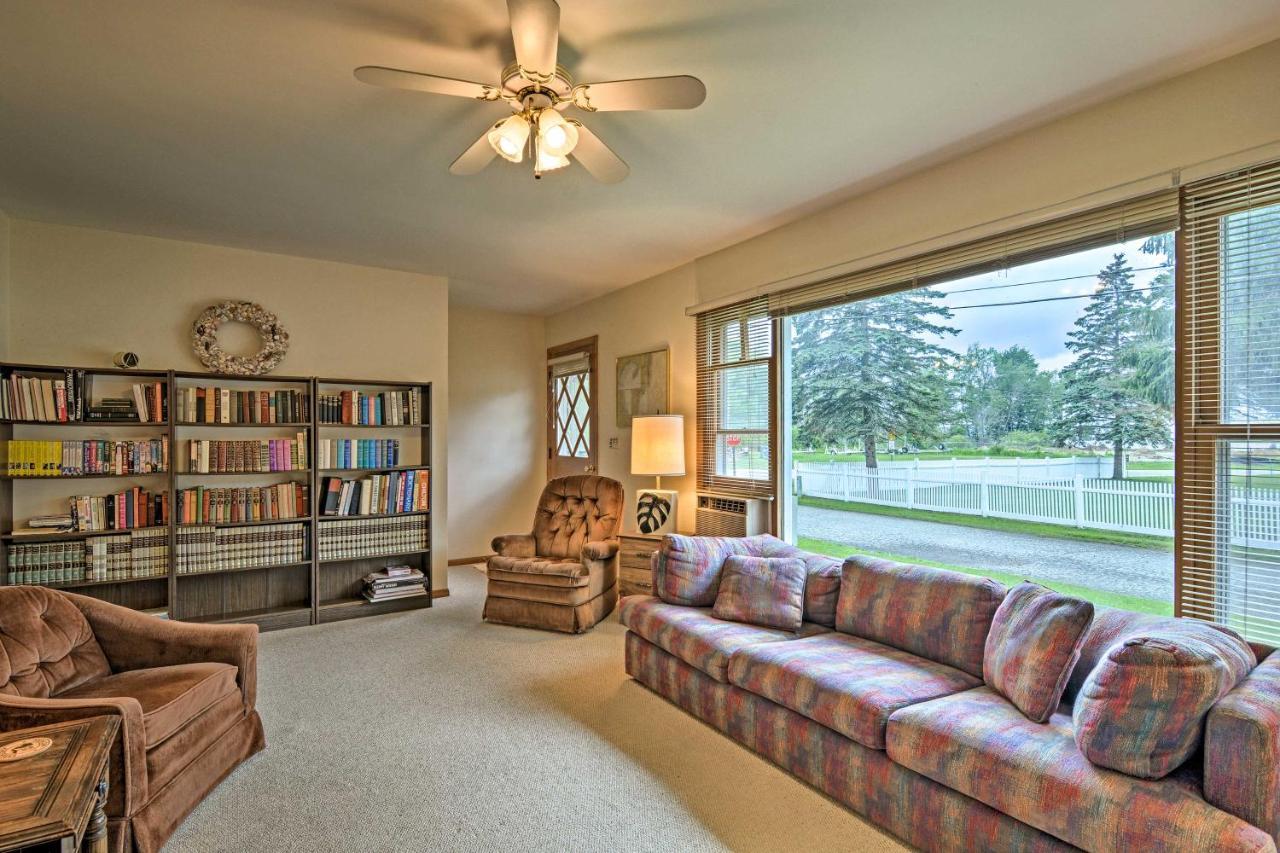 Lake Huron House With Grill And Beach Access! East Tawas Экстерьер фото