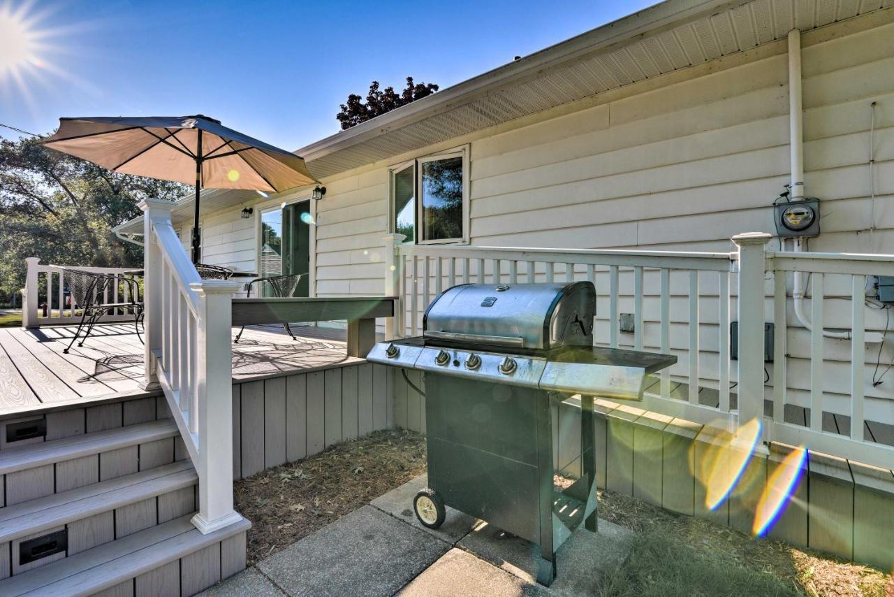 Lake Huron House With Grill And Beach Access! East Tawas Экстерьер фото